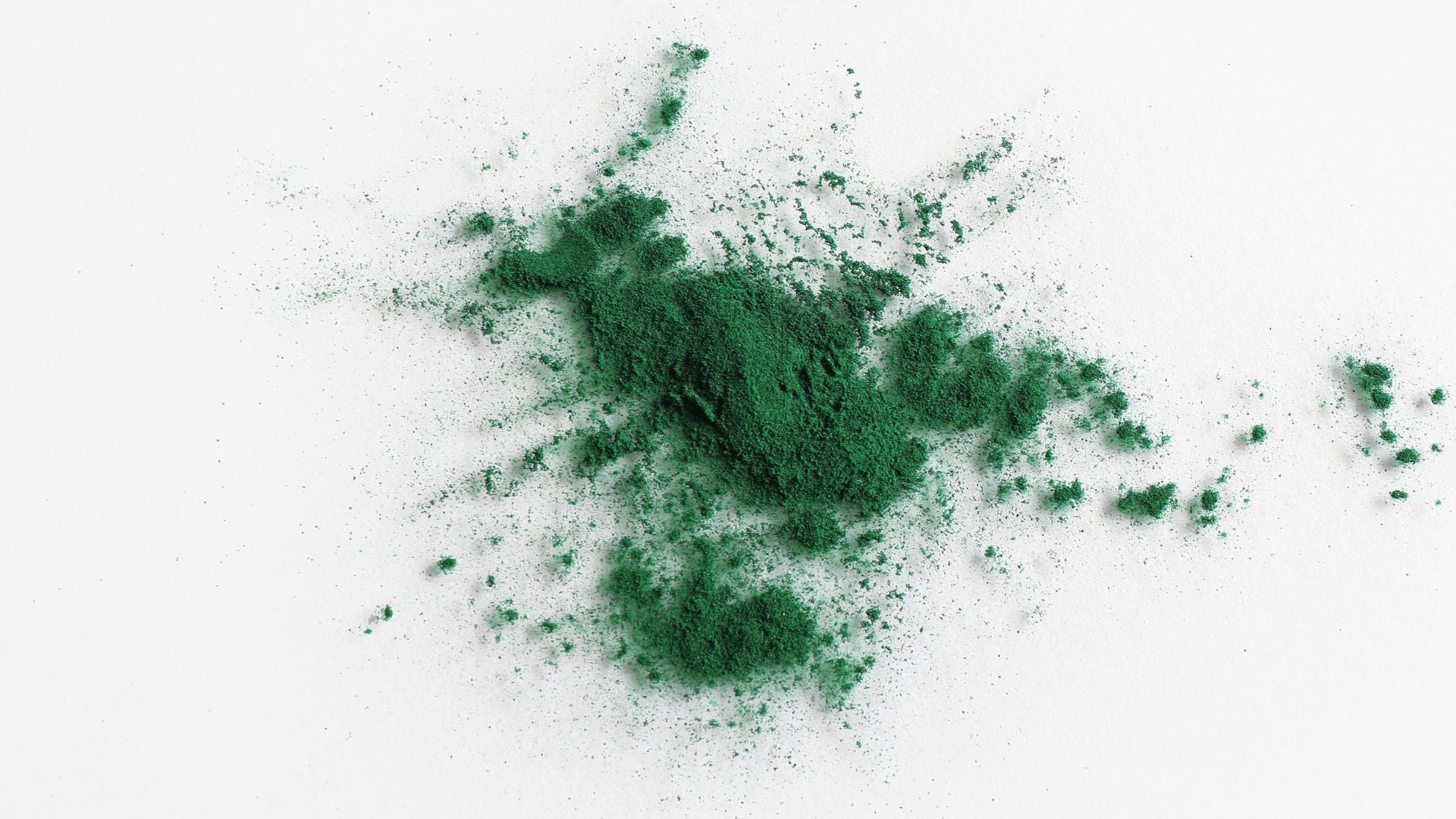 Spiruline et peau : ce que la mer offre vraiment à votre peau